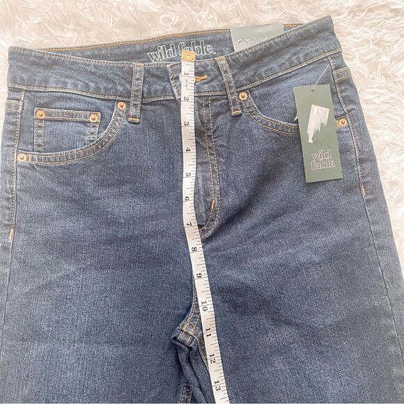 Wild Fable Washed Blue High Rise Distressed Skinny Jeans SZ 2 BNWT - Picture 9 of 14